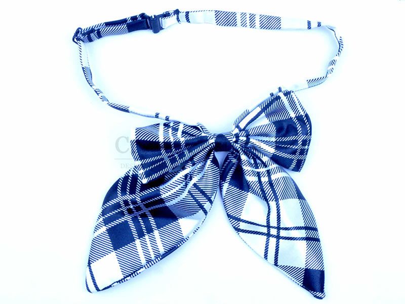 Custom pre tied bowtie