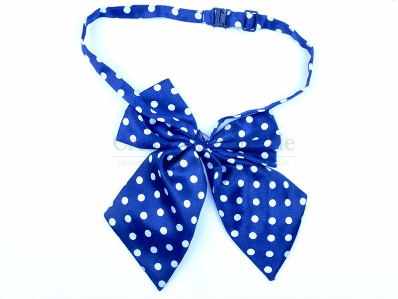 Custom pre tied butterfly bow tie